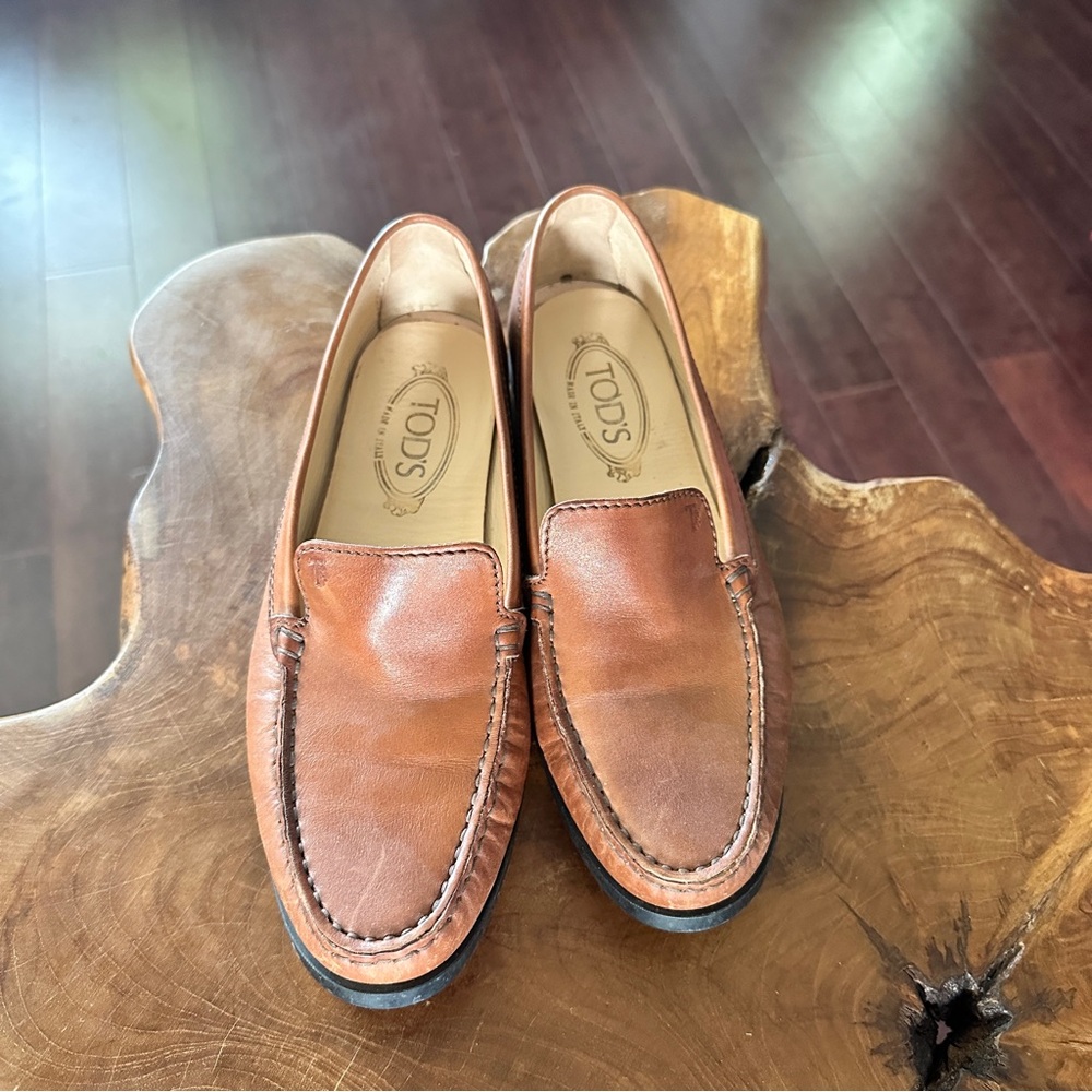 Tod's Women’s Brown Leather Loafers